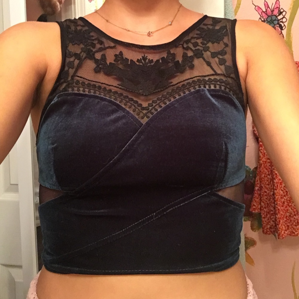 Urban Outfitters Crop top