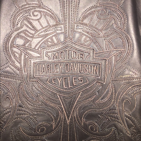 Ladies leather Harley Davidson riding jacket - Picture 6 of 7