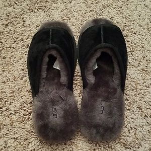 UGG Womens Mellie black slippers