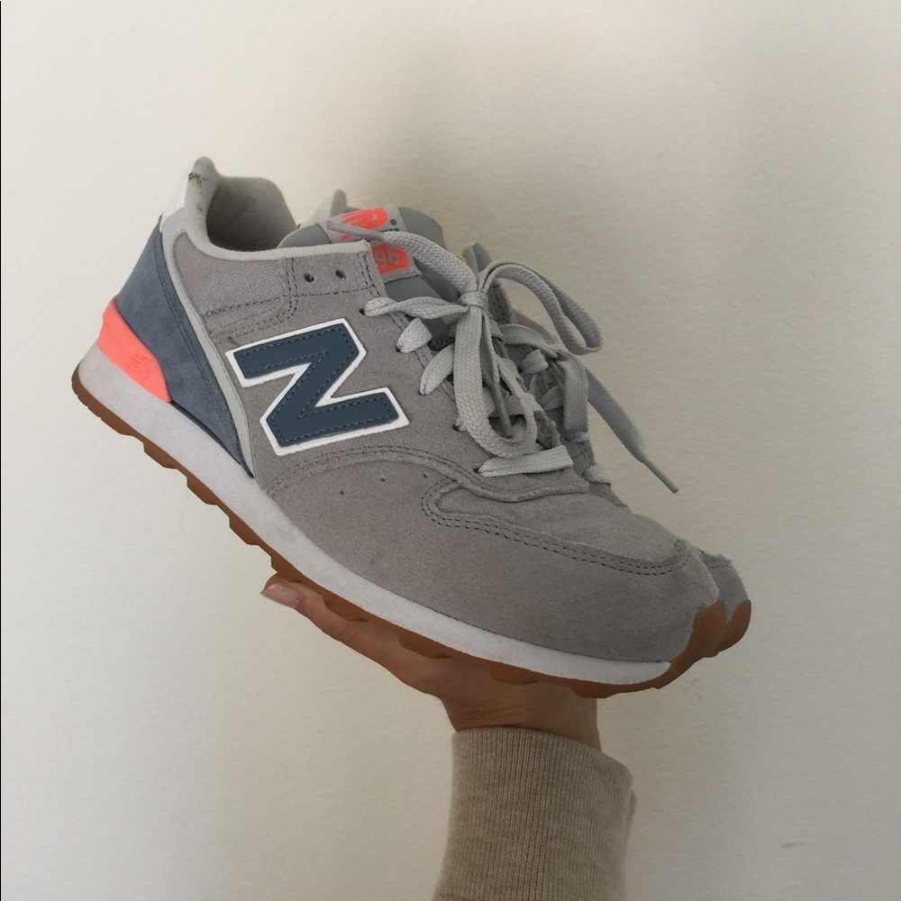 New balance shoes