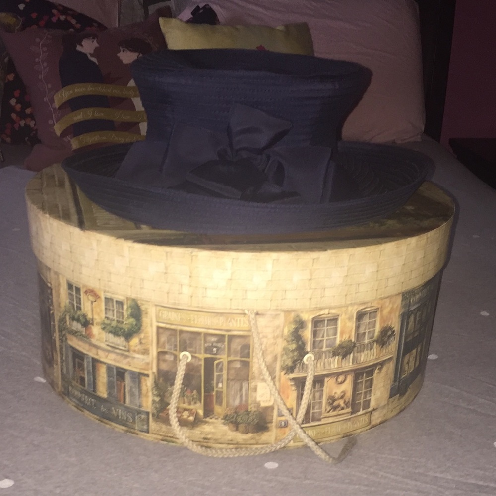 Eric Javits Chic Hat