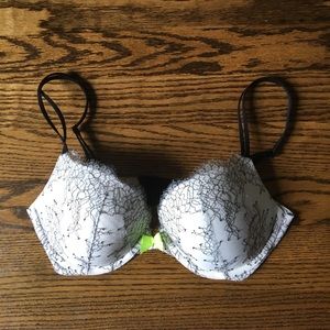 Victoria's Secret Very Sexy Push Up Bra