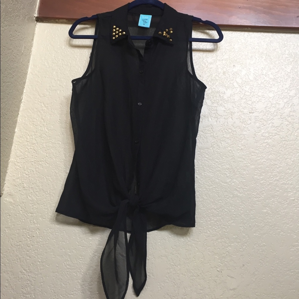☀️Tie front see through shirt with gold tone studs
