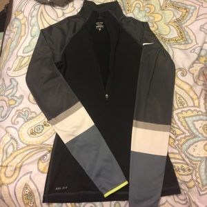 Nike athletic half zip