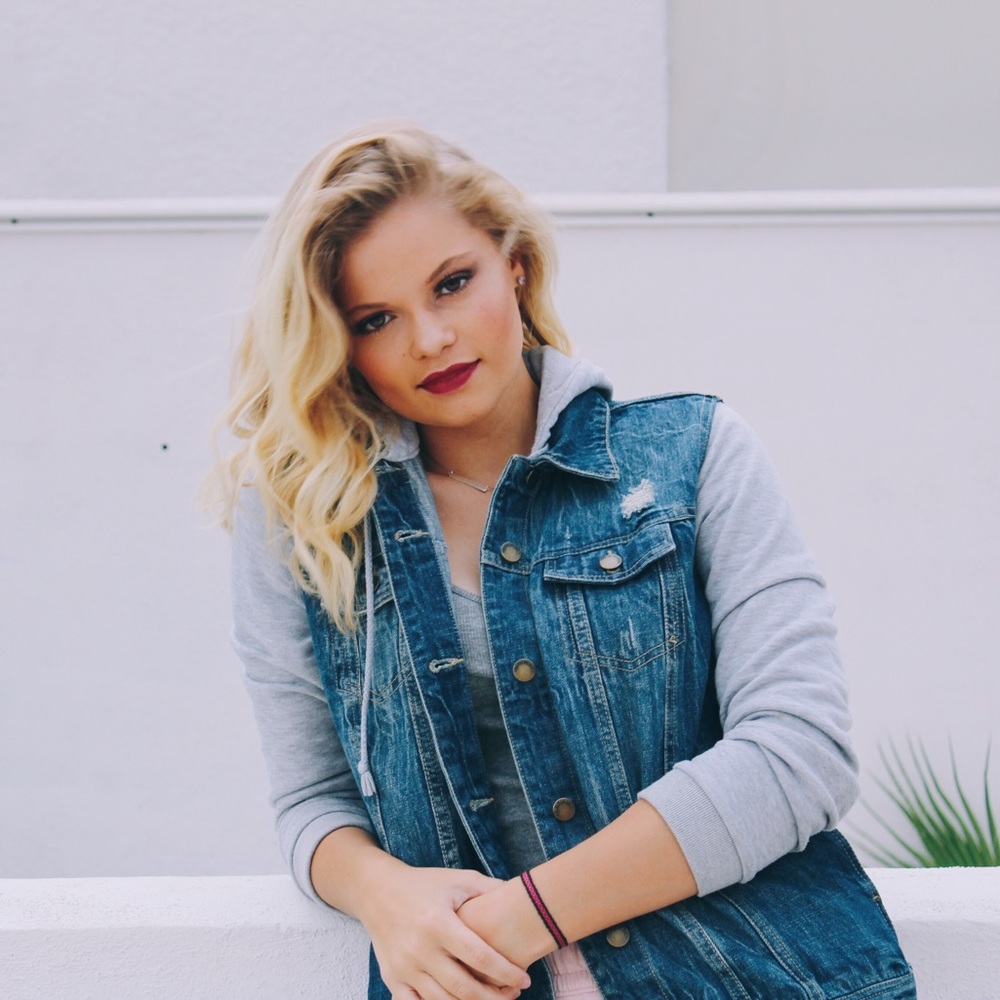 Meet your Posher, Cami