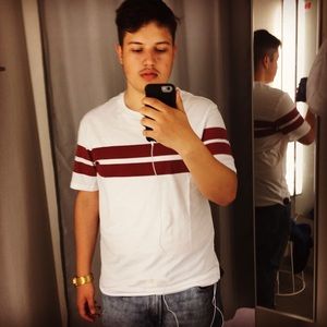 Meet your Posher, Jonathan