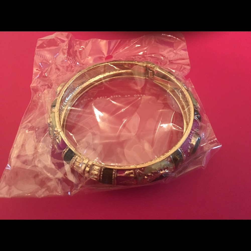 Bracelets Bundle Deal. - image 4