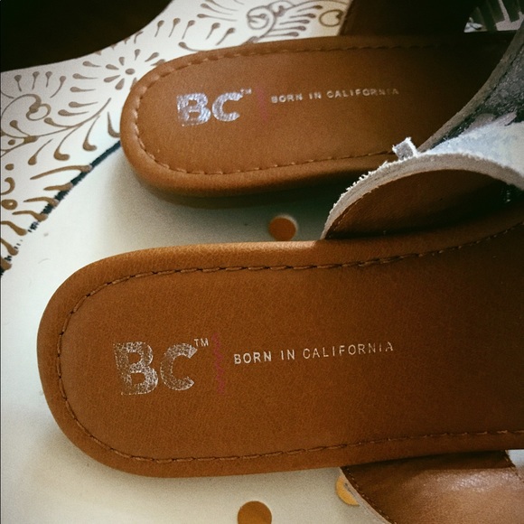 Metallic Fringe Flip flop sandal NEW IN BOX - Picture 4 of 6