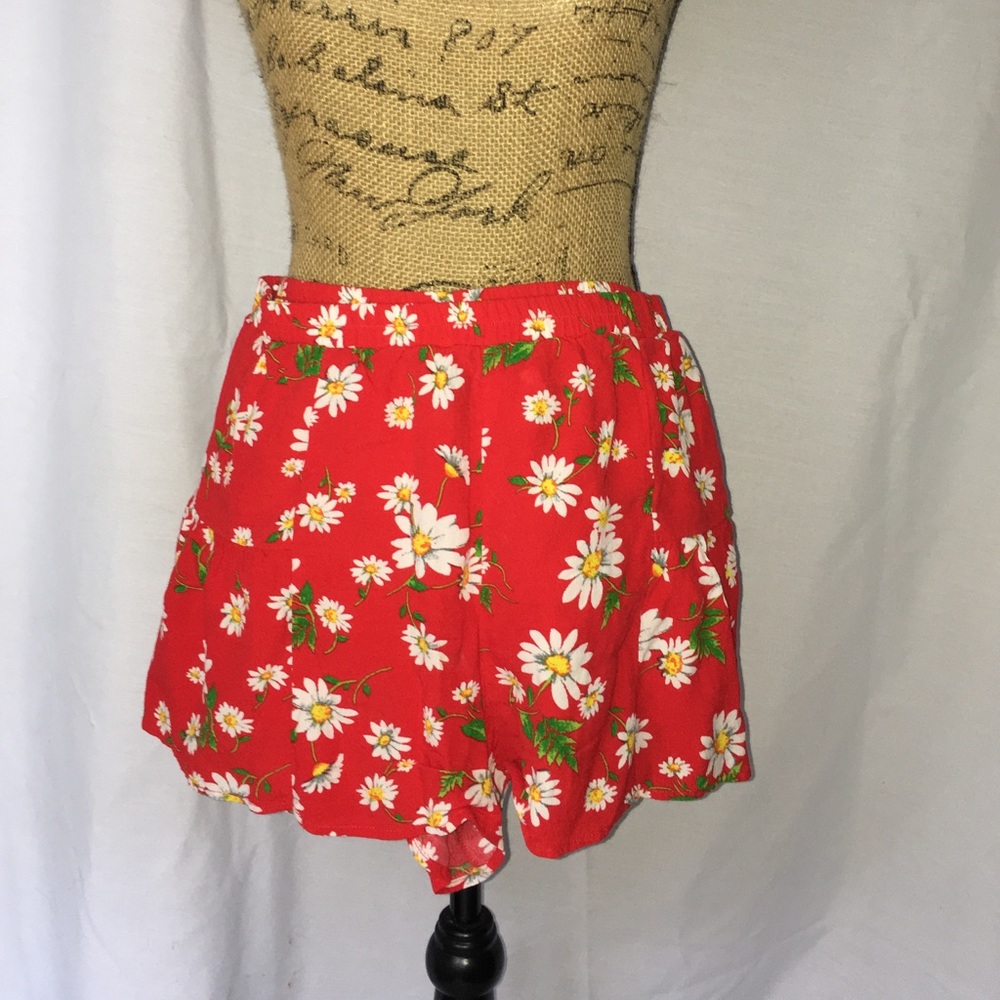 Floral Print high waisted shorts