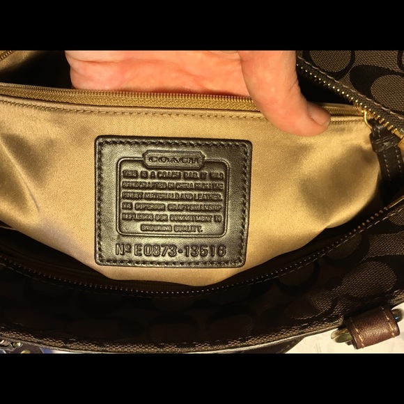 Authentic Coach patchwork purse - Picture 3 of 7