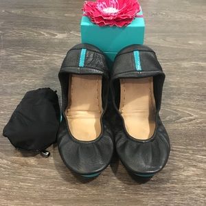 Tieks Matte Black Size 7