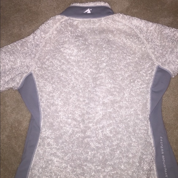 Eastern Mountain Sports women's zip up jacket - Picture 3 of 3