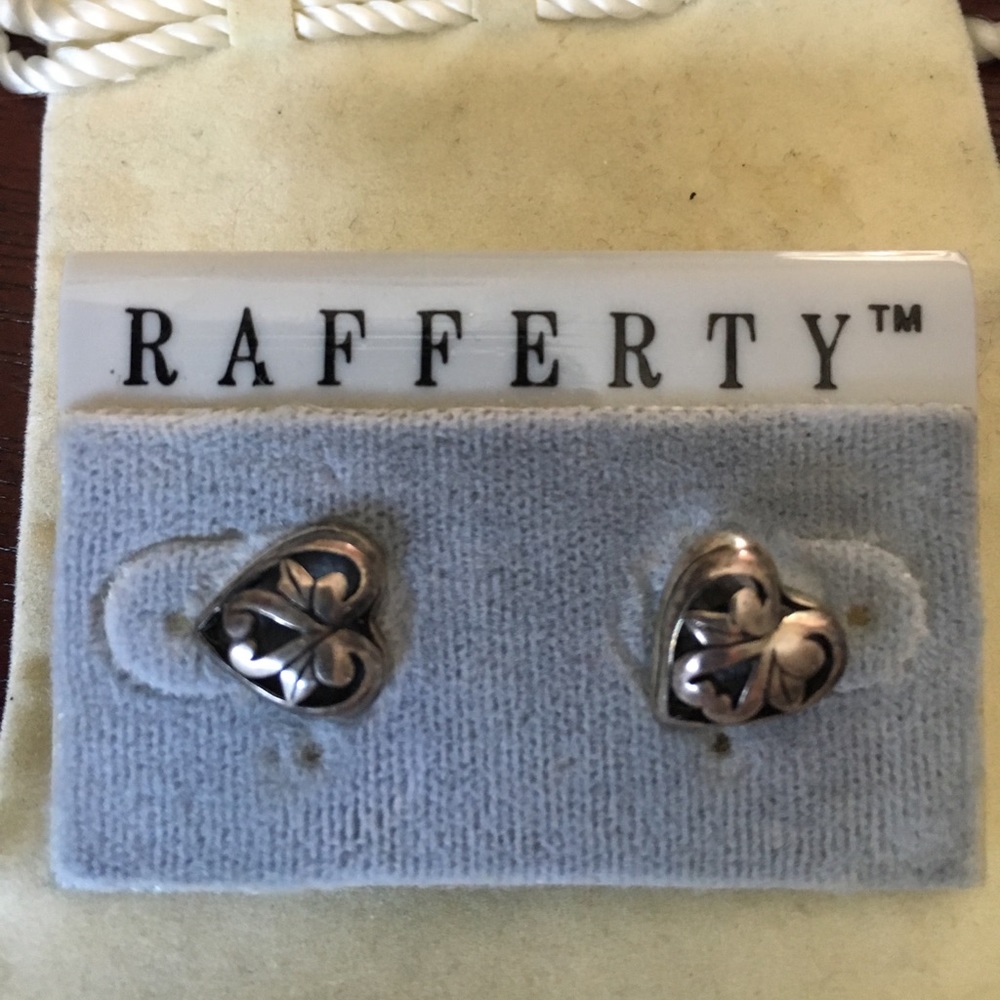 New heart earrings very cute