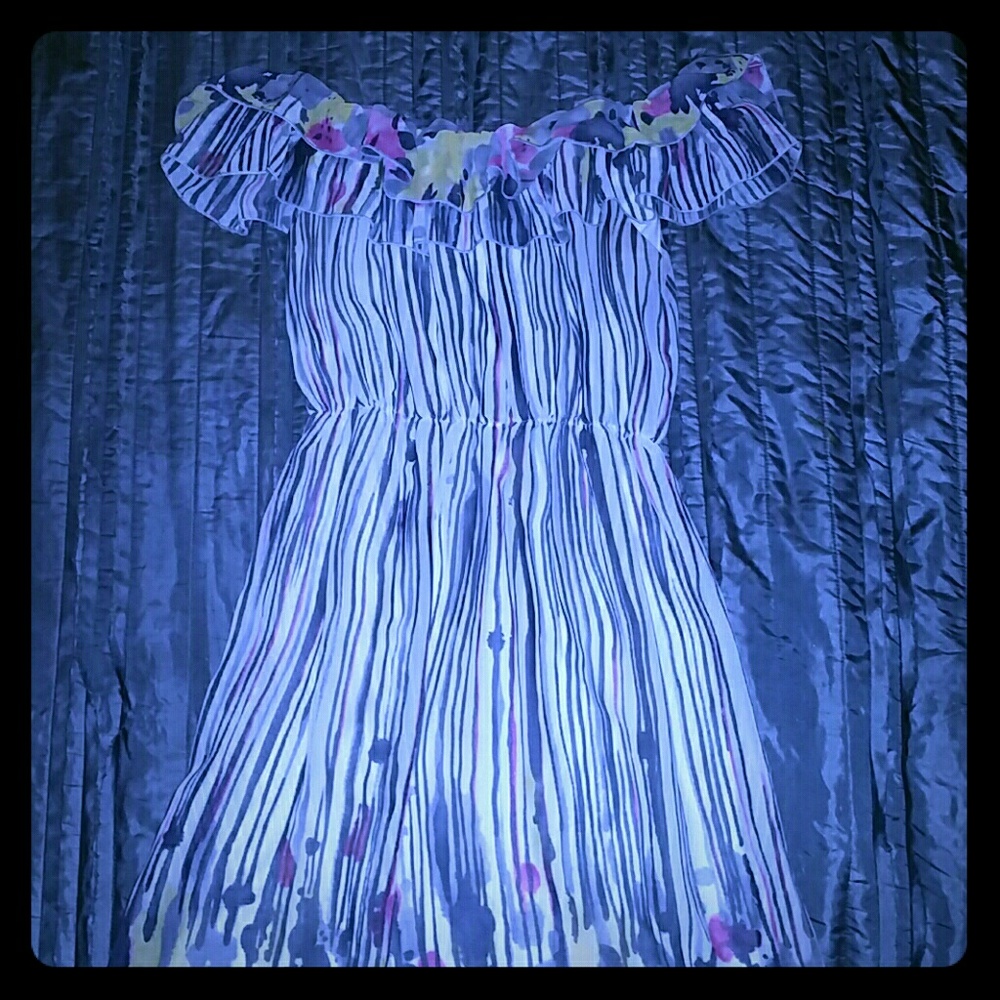 Off-shoulder Chiffon Dress by Kitty!