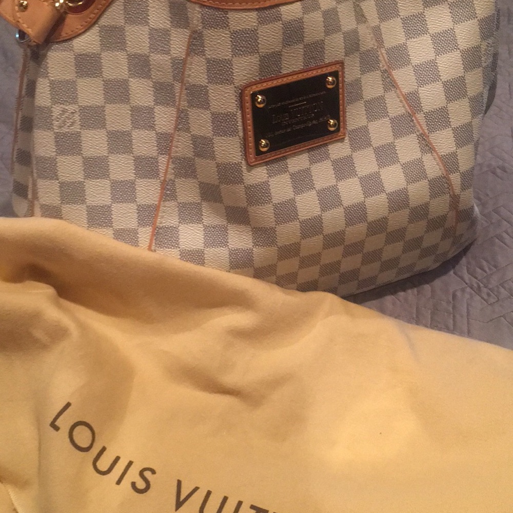 Louis Vuitton handbag - Picture 3 of 7
