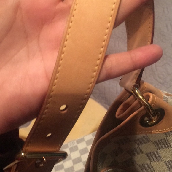 Louis Vuitton handbag - Picture 5 of 7