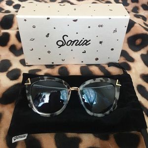 Sonix Melrose Sunglasses - Milk Tortoise, Blue
