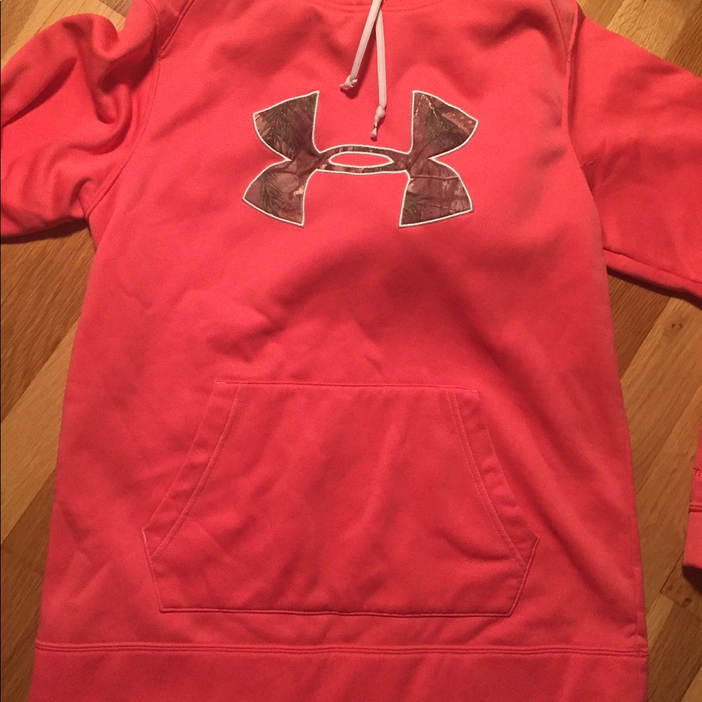 underarmour sweatshirt