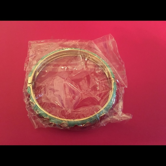 Bracelets - Picture 3 of 3