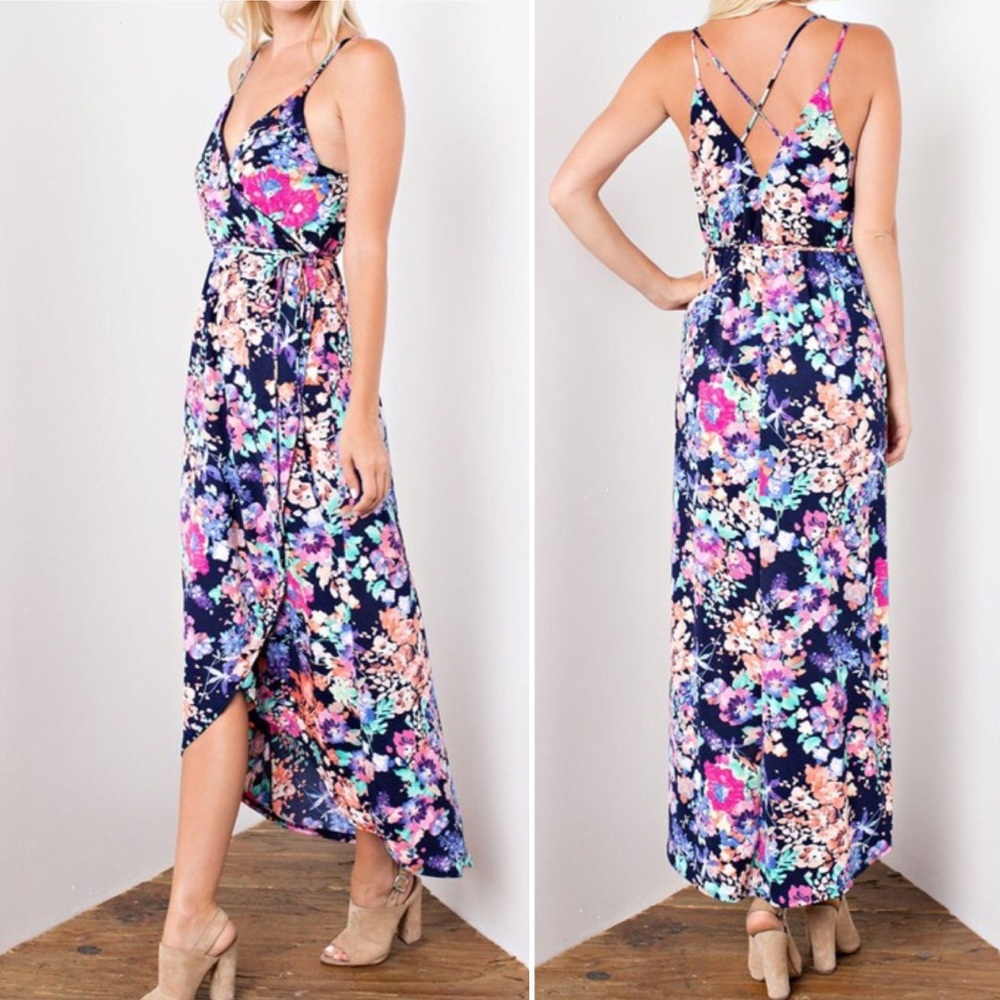 2X HP 🎉 Floral Fusion Dress