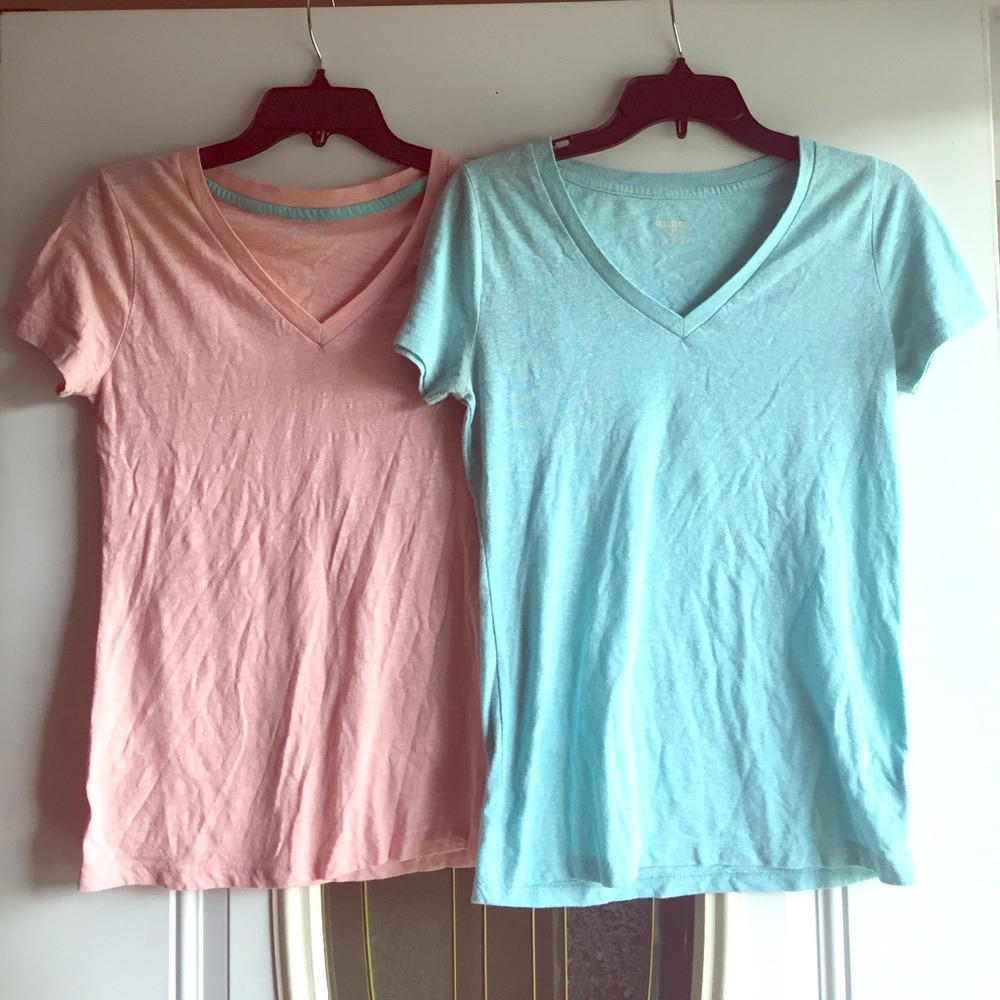 2 Tee's