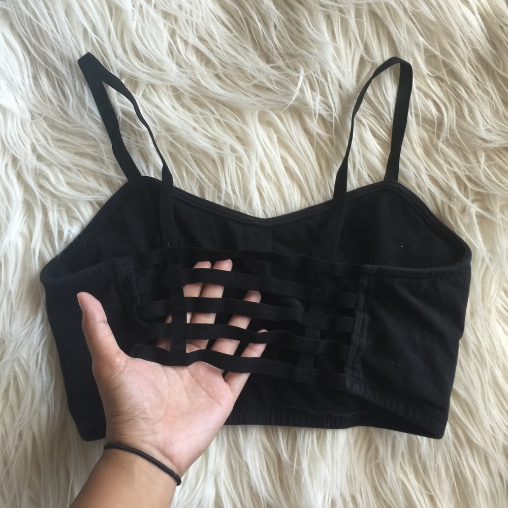 FLASH SALE 🌙 black cage crop top