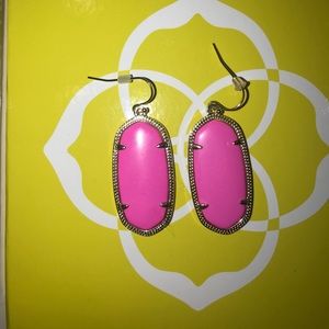 Pink and gold Kendra scott earrings