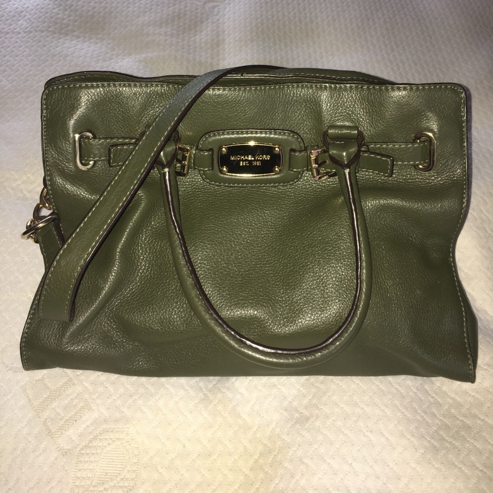 LIKE NEW Michael Kors Olive Satchel