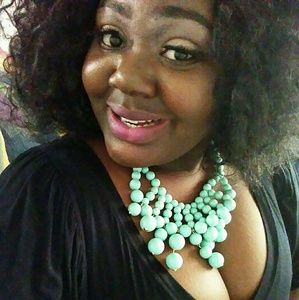 Meet your Posher, Ariel