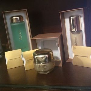 Adore set ($600 luxury value)