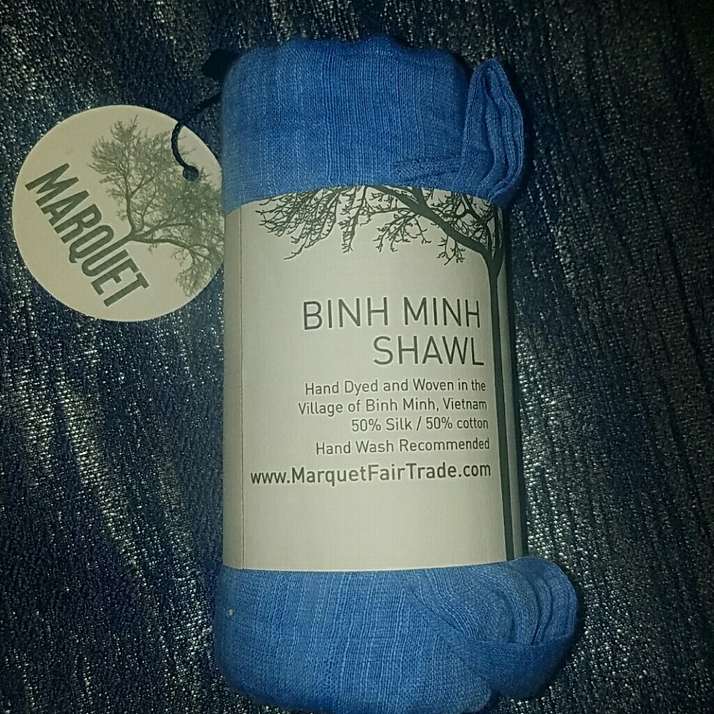 Binh Minh Blue Dew Shawl