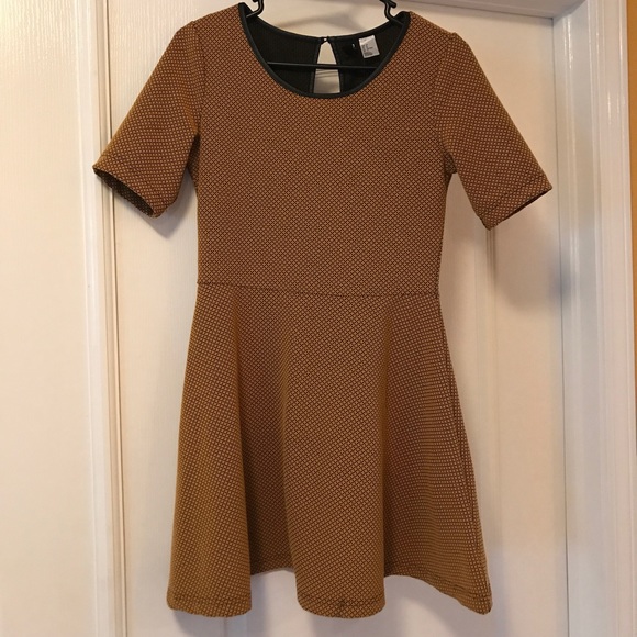 Divided Dresses & Skirts - Divided brand H&M Gold Patterned Skater Dress