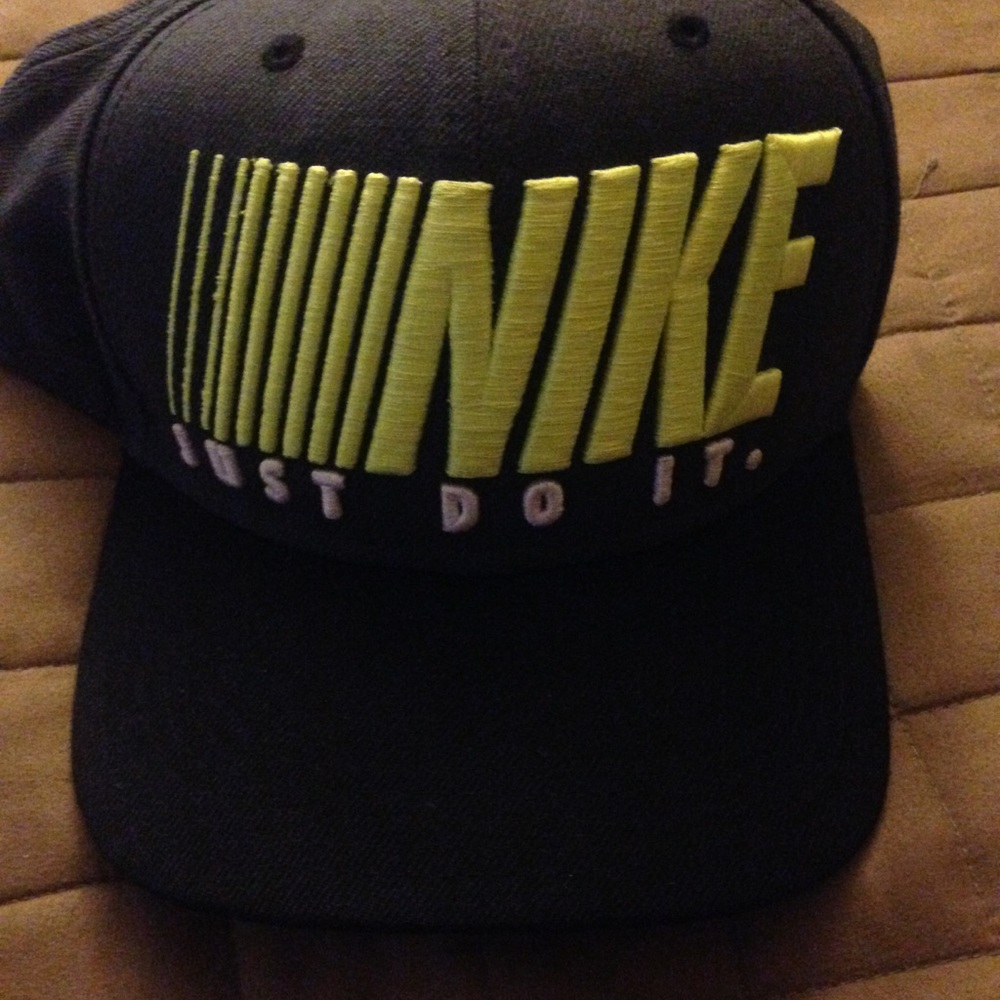 Nike men's SnapBack
