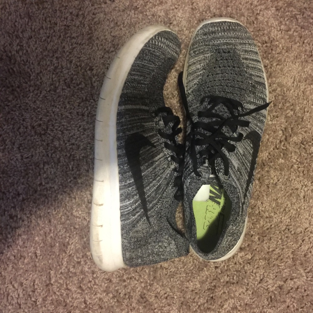 Nike Free Runs