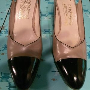 Salvatore Ferragamo Ladies Shoes 8.5AA