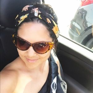 Meet your Posher, Laura