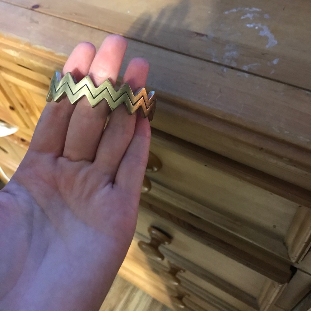 Clasp bangle - Picture 3 of 3