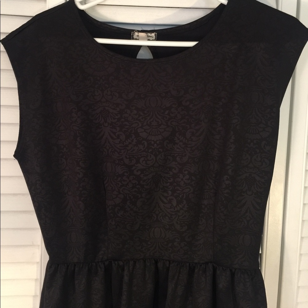 Black Keyhole Back Dress