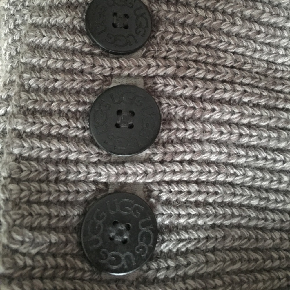 KNIT UGGS - Picture 3 of 4