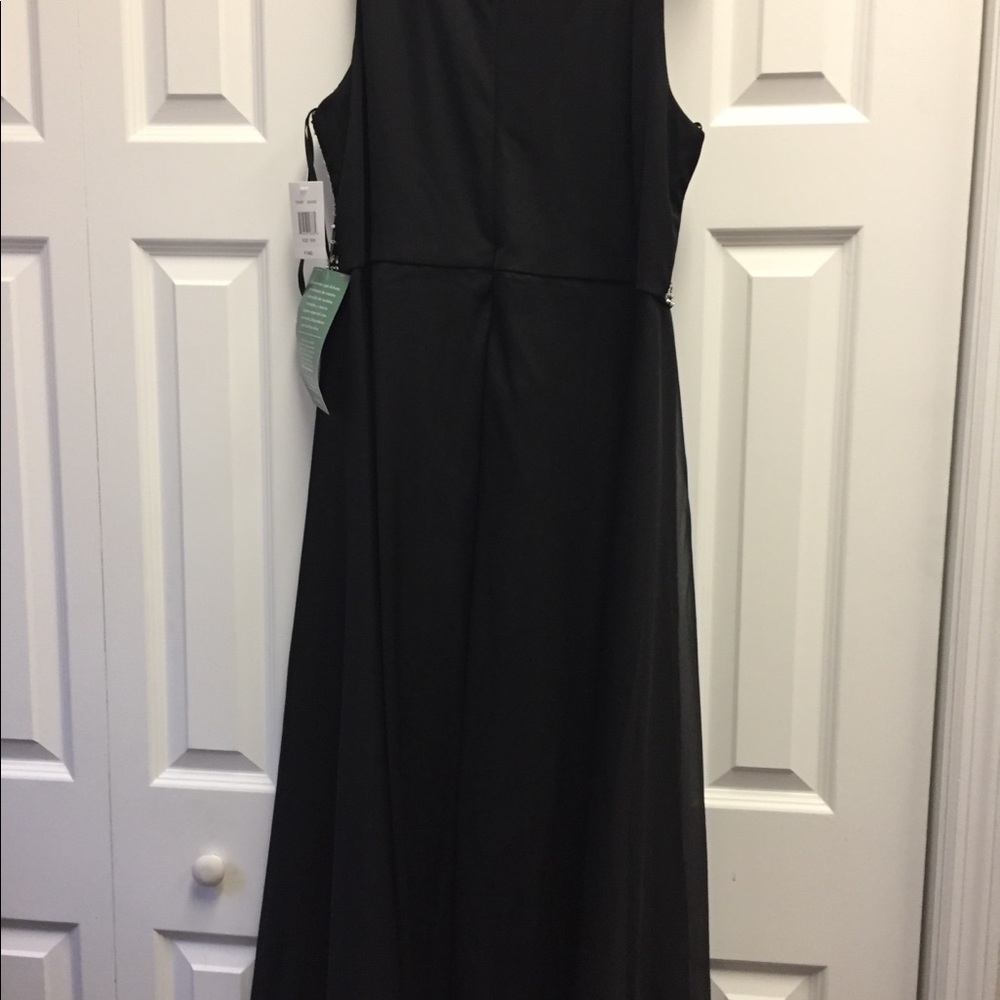 Beautiful elegant black & silver long dress NWT - Picture 3 of 4