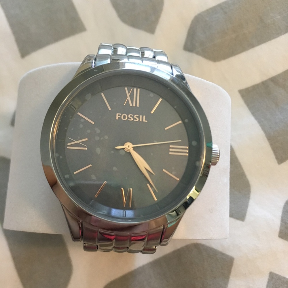 NWT Women's Fossil Watch