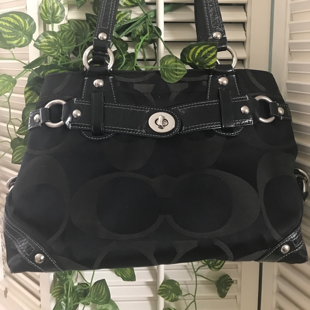 Coach 🐎 shoulder purse
