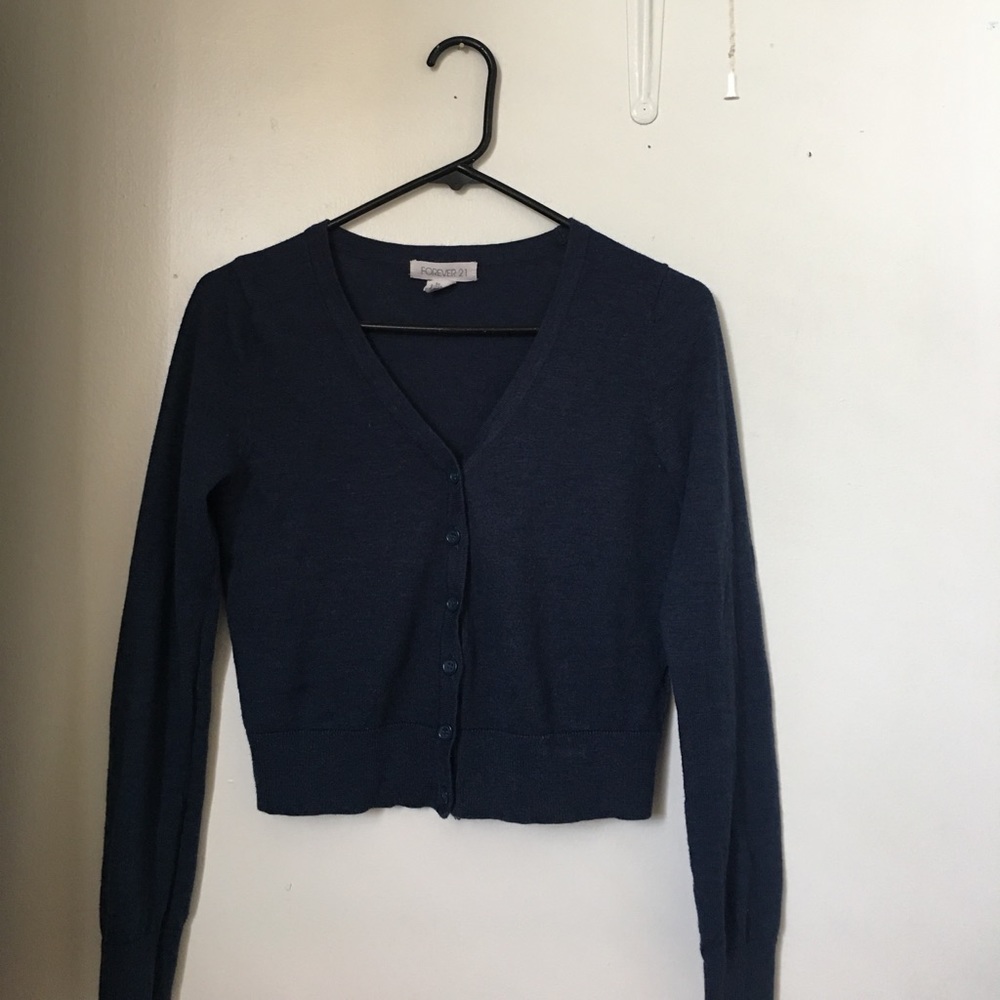 ✨Navy Cropped forever 21 cardigan size S.✨