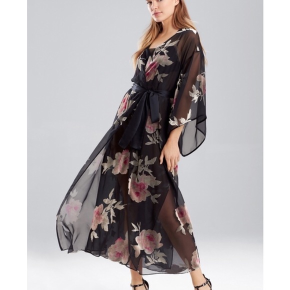 Natori rose velvet robe