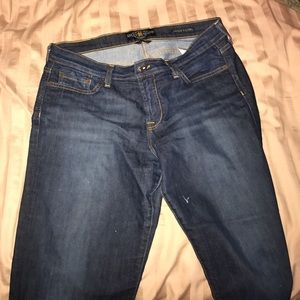 LUCKY JEANS
