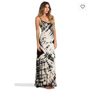 Gypsy 05 Deep V Maxi in Black and Bone