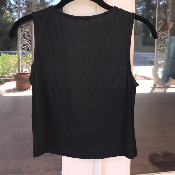 black crop top - Picture 2 of 2