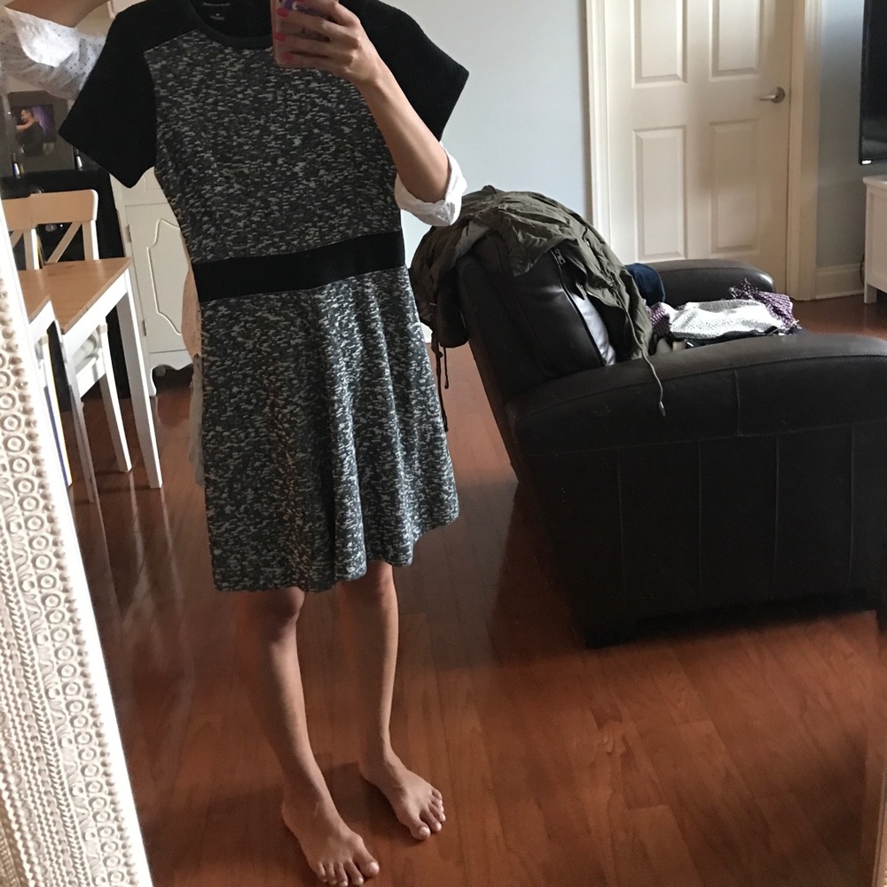 The perfect Club Monaco fall dress!