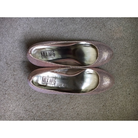 Gold sparkle heels - Picture 3 of 7