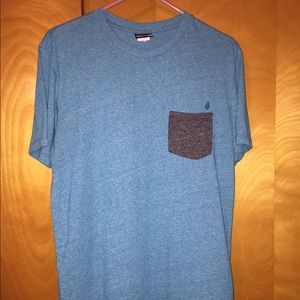Men's large Volcom pocket shirt.